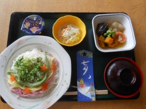 2013（平成25）年　7月　七夕のお昼ご飯です。