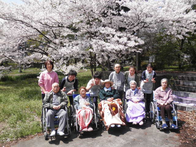 2012/4/24　お花見　治田公園　整列写真　1094